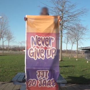 Never-give-up---20-jaar-JJI-Lelystad-vierkant